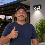 Mauricio C.